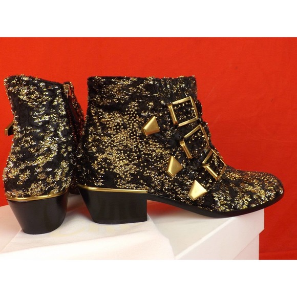 NIB CHLOE SUSANNA BLACK VELVET GOLD STUDDED BUCKLES MOTORCYCLE ANKLE BOOTS 38 8 - Picture 5 of 12